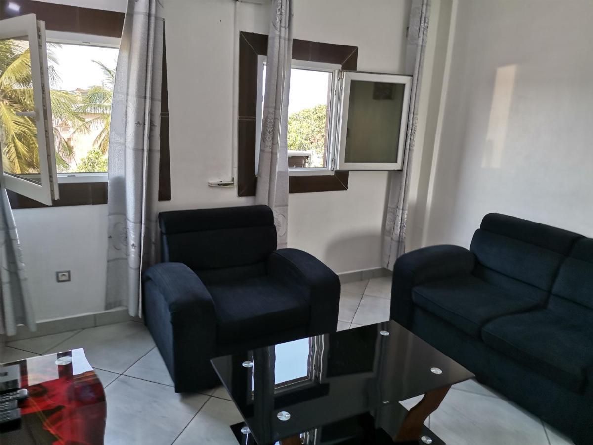 Residence Hoteliere Mb-202 C 두알라 외부 사진